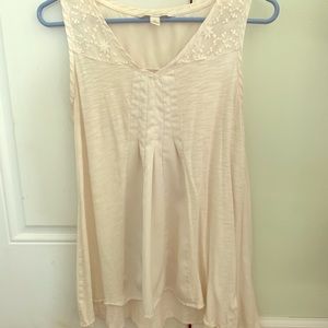 LC Cream Colored Ladies Tank Blouse